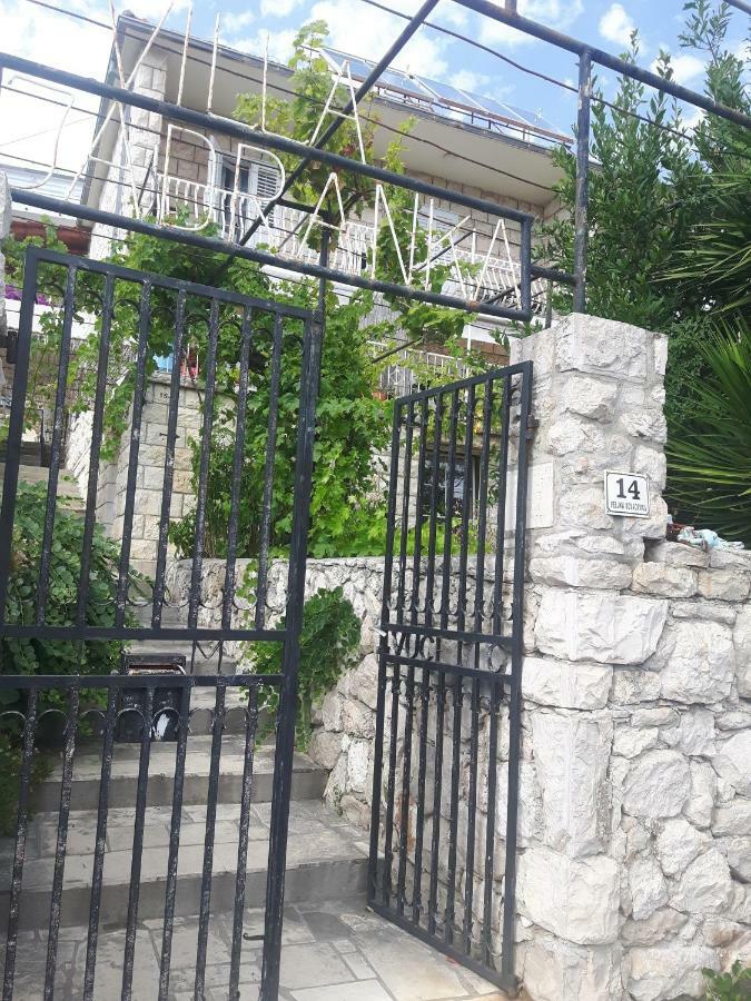 Noor Apartment And Room Hvar Town Exterior photo